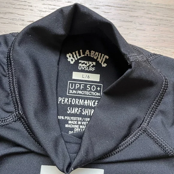 Billabong Rash Guard Water Shirt - Picture 3 of 4